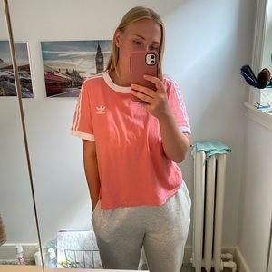Adidas T-shirt Coral